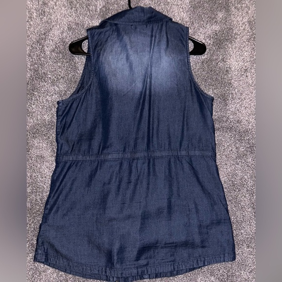 MAURICES DENIM VEST— (MED) - Picture 12 of 12